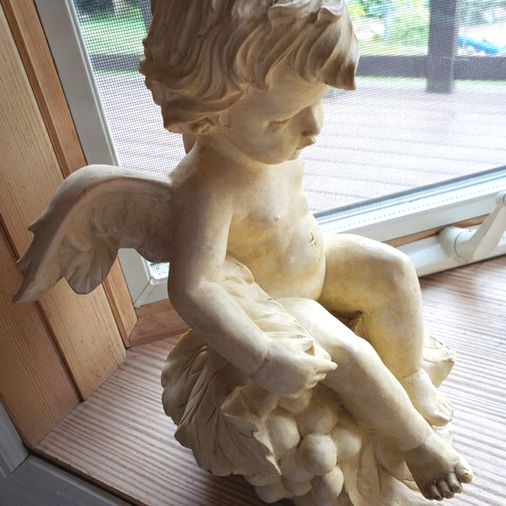 Cherub Angel Wings Statue sitting on Grapes & Leaves hidden door on bottom - Picture 6 of 13